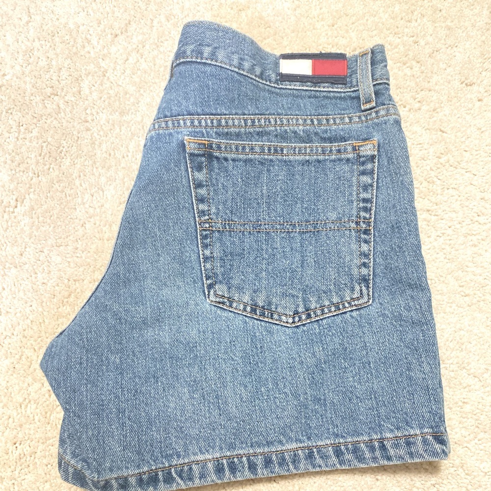 Vintage Tommy shorts size junior’s 11 /Womens 8